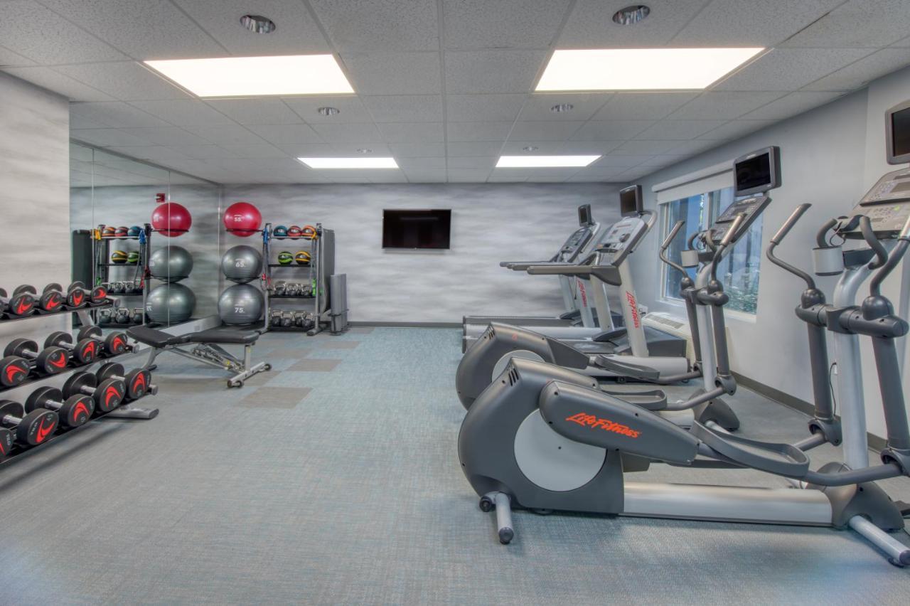 Fairfield Inn & Suites Raleigh Crabtree Valley Экстерьер фото