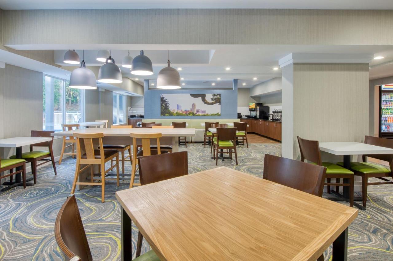 Fairfield Inn & Suites Raleigh Crabtree Valley Экстерьер фото