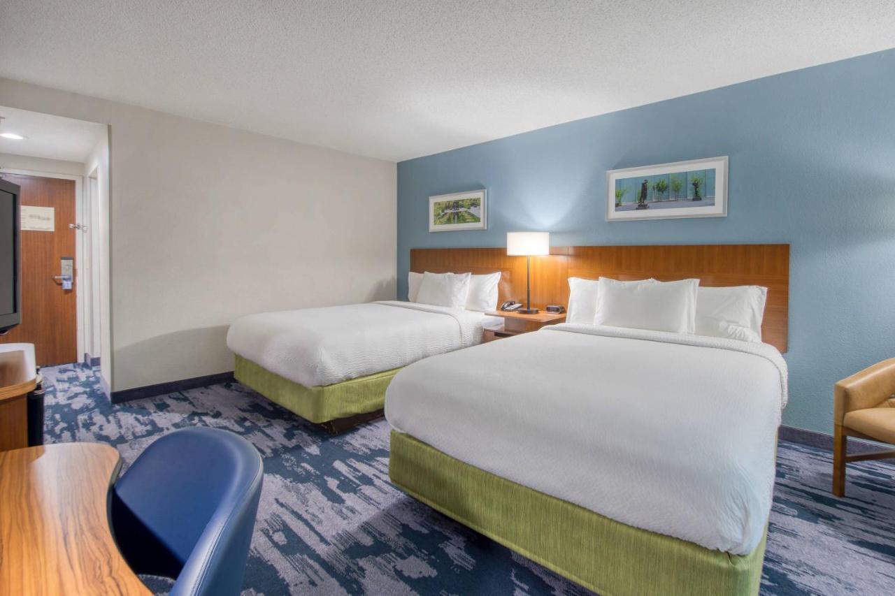 Fairfield Inn & Suites Raleigh Crabtree Valley Экстерьер фото