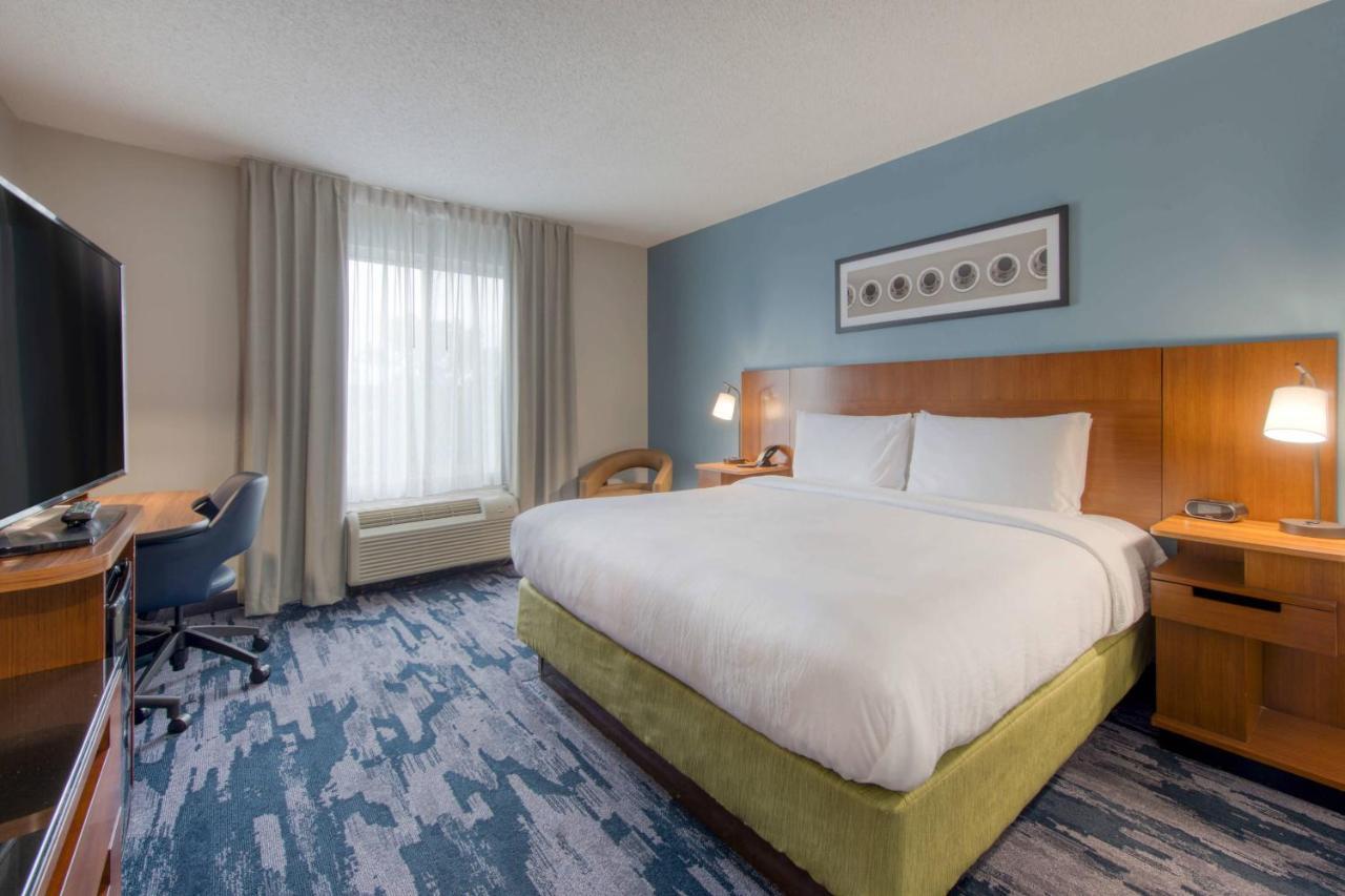 Fairfield Inn & Suites Raleigh Crabtree Valley Экстерьер фото