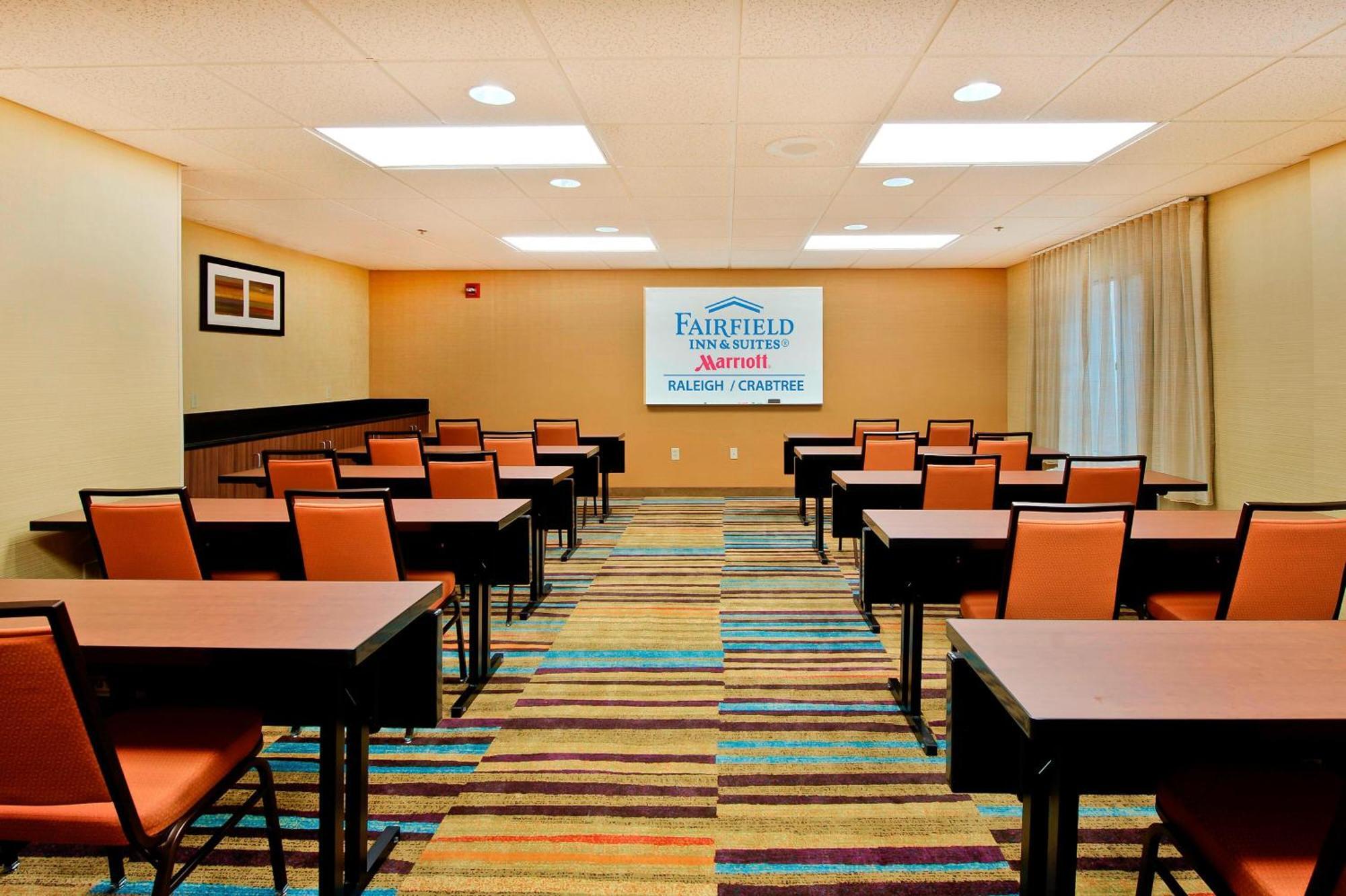 Fairfield Inn & Suites Raleigh Crabtree Valley Экстерьер фото
