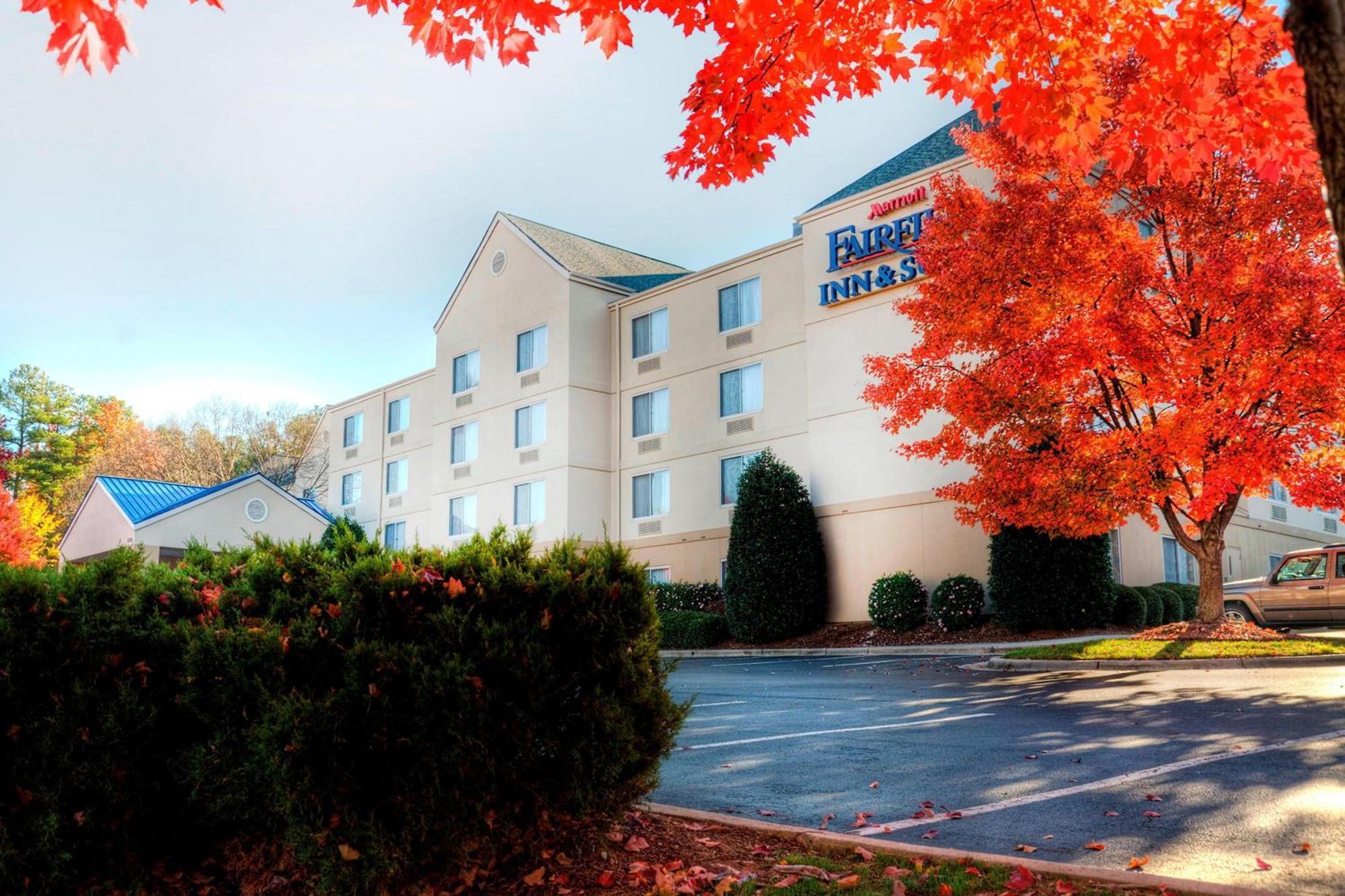 Fairfield Inn & Suites Raleigh Crabtree Valley Экстерьер фото