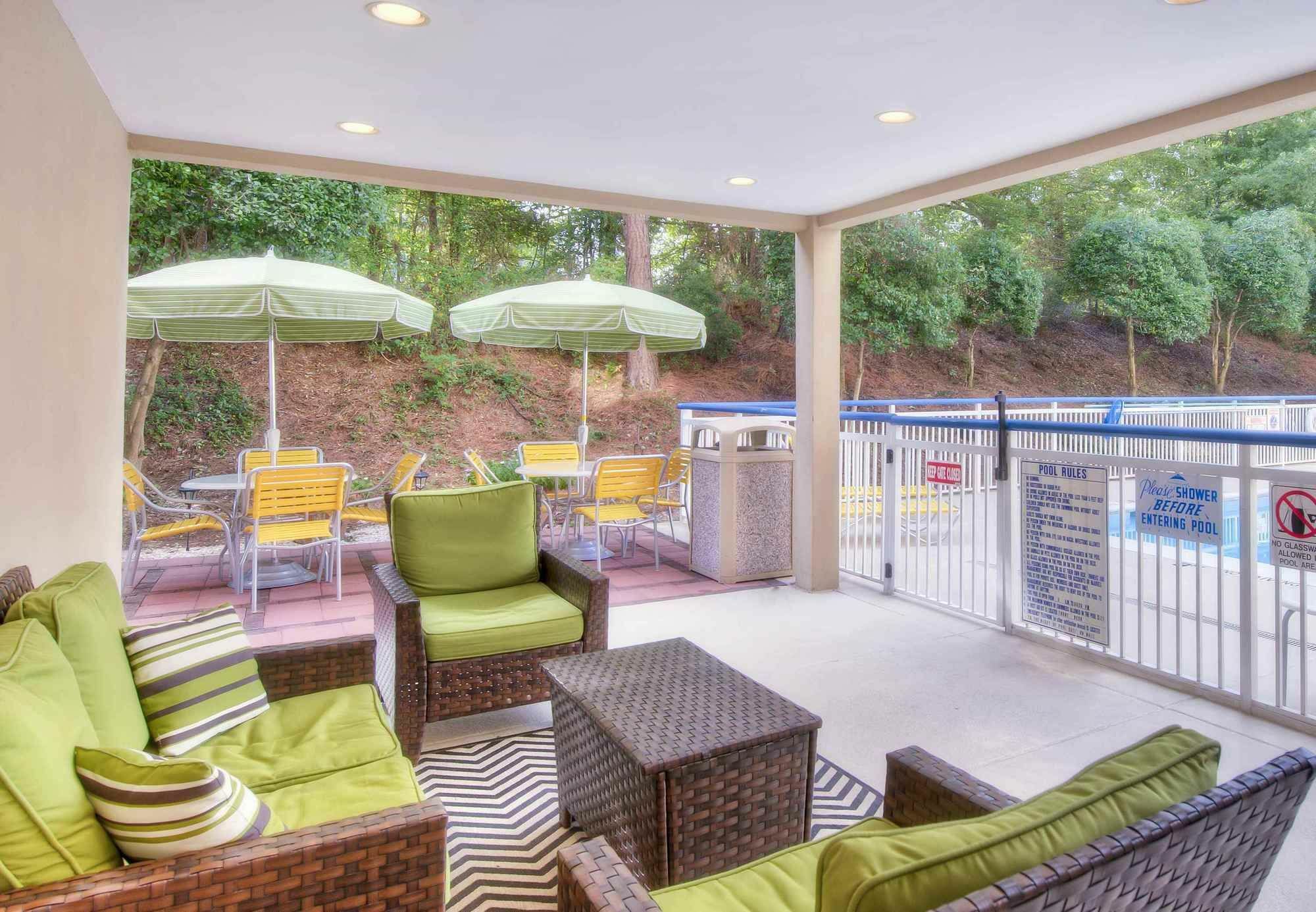 Fairfield Inn & Suites Raleigh Crabtree Valley Экстерьер фото