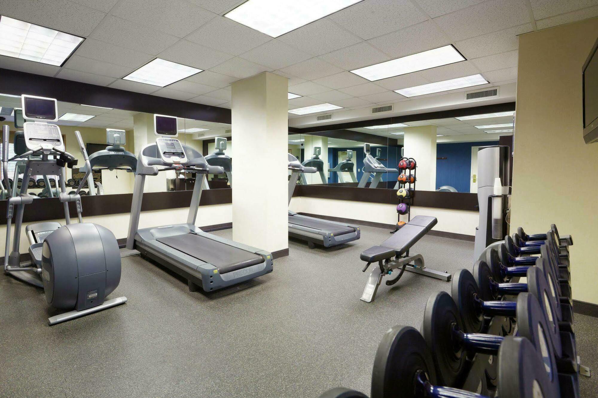 Fairfield Inn & Suites Raleigh Crabtree Valley Экстерьер фото